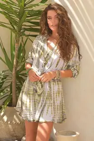 HOT LAVA FLEUR MOONSTONE BLOUSE