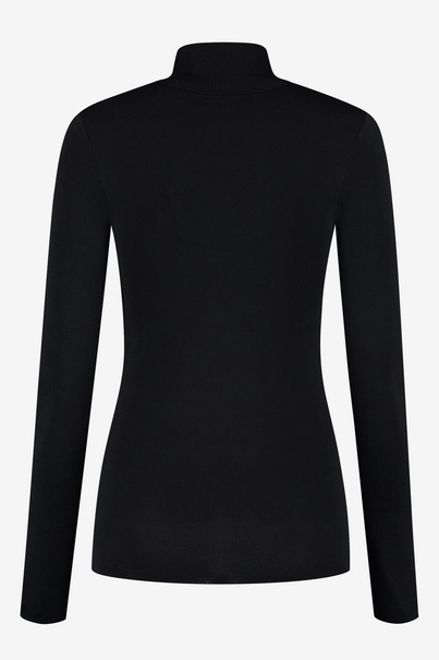 NIKKIE JOLIE SKI TURTLE NECK