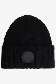 NIKKIE ROUND PATCH BEANIE