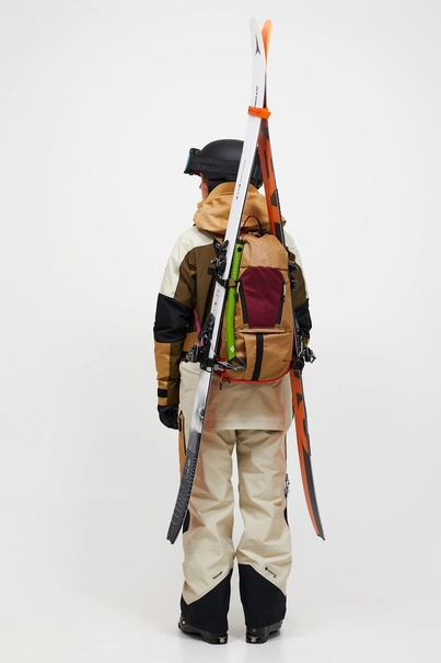 PEAK PERFORMANCE VERTICAL SKI BACKPACK 20L