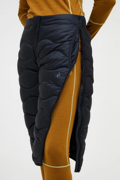 PEAK PERFORMANCE W HELIUM DOWN SHORTS