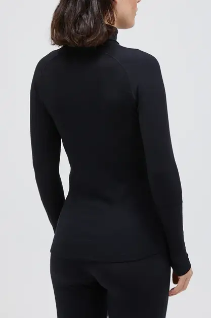 PEAK PERFORMANCE W MAGIC ROLLNECK
