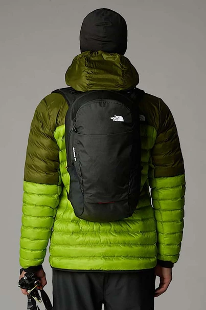 THE NORTH FACE BASIN 18L BACKPACK