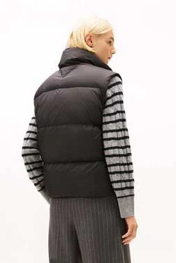 TOMMY HILFIGER MODERN DOWN REGULAR VEST