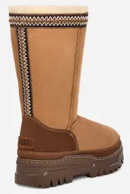 UGG W CLASSIC TALL TRAILGAZER